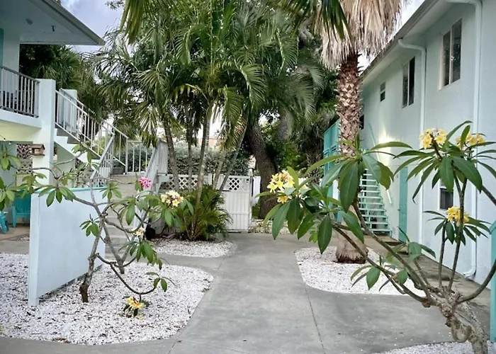 2bd 1ba Sunset 3 3mins To Beach! *