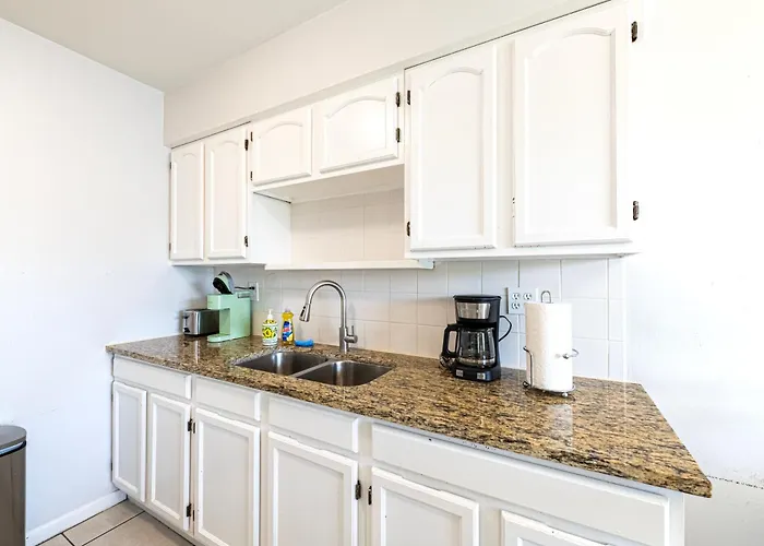 2bd 1ba Sunset 3 3mins To Beach! Clearwater Beach