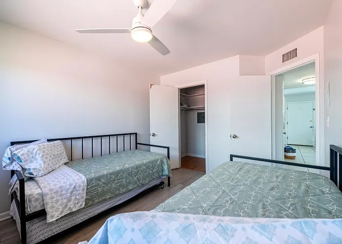2bd 1ba Sunset 3 3mins To Beach! Apartment Clearwater Beach